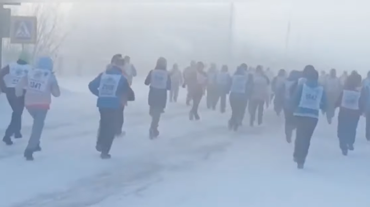 Минус 47 градусов: в Якутии прошел экстремальный легкоатлетических забег